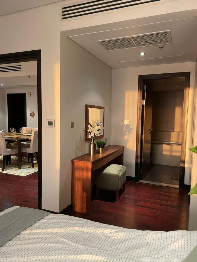Anantara Hotel Apartment Palm Jumeirah Connected Anantara Hotel ドバイ エクステリア 写真