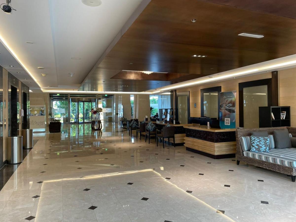 Anantara Hotel Apartment Palm Jumeirah Connected Anantara Hotel ドバイ エクステリア 写真