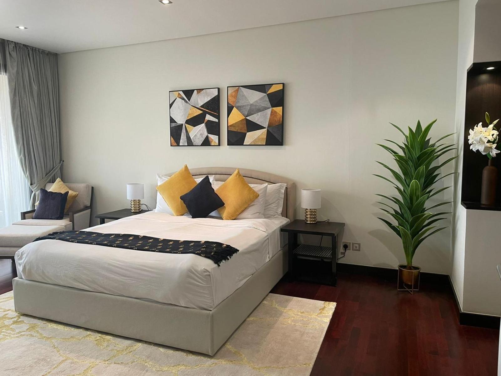 Anantara Hotel Apartment Palm Jumeirah Connected Anantara Hotel ドバイ エクステリア 写真