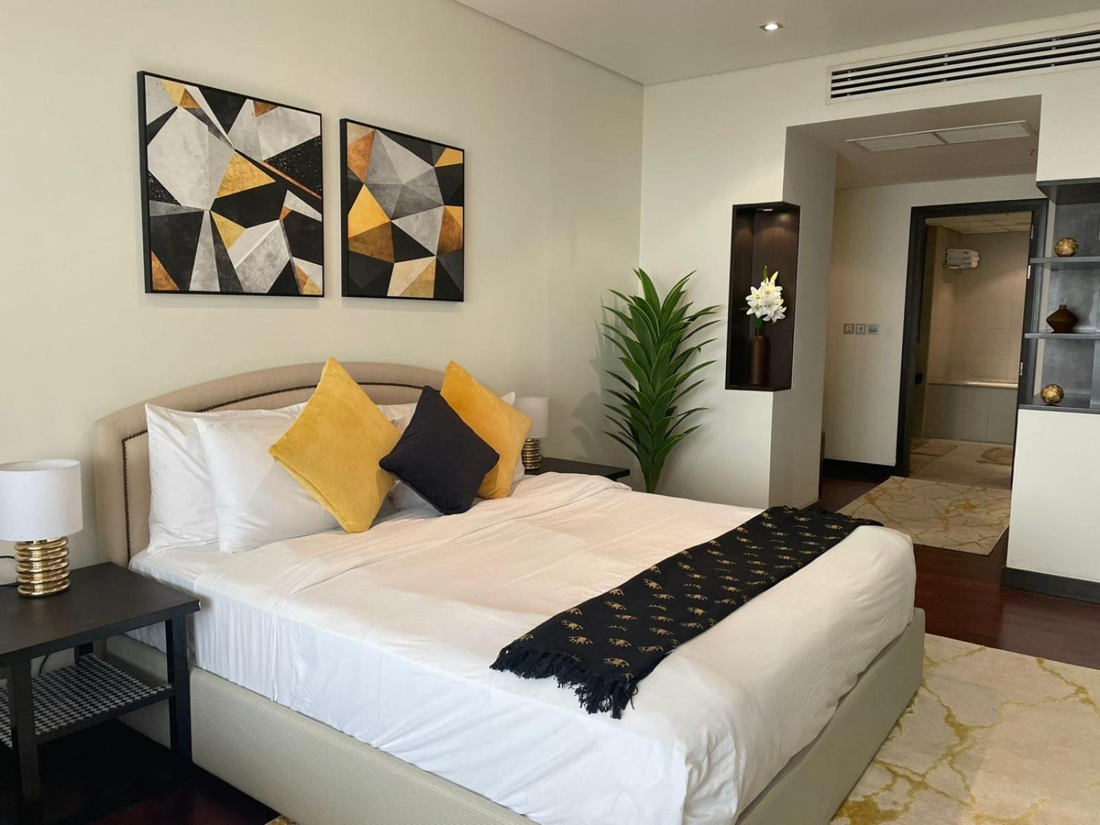 Anantara Hotel Apartment Palm Jumeirah Connected Anantara Hotel ドバイ エクステリア 写真